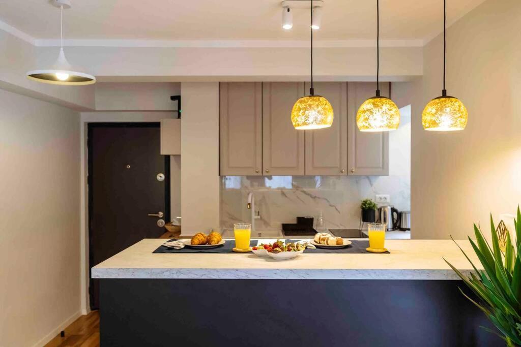 Apartament Stunning Views 2Br Intercontinental Flat Bukareszt Zewnętrze zdjęcie