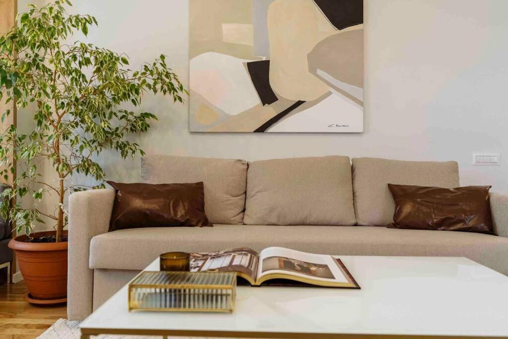 Apartament Stunning Views 2Br Intercontinental Flat Bukareszt Zewnętrze zdjęcie