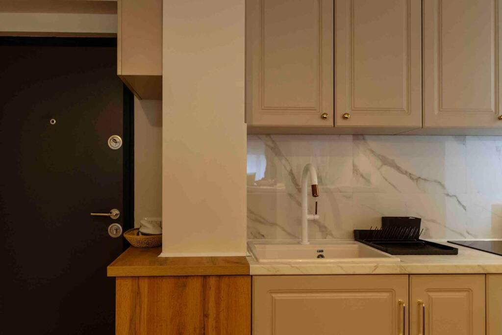 Apartament Stunning Views 2Br Intercontinental Flat Bukareszt Zewnętrze zdjęcie