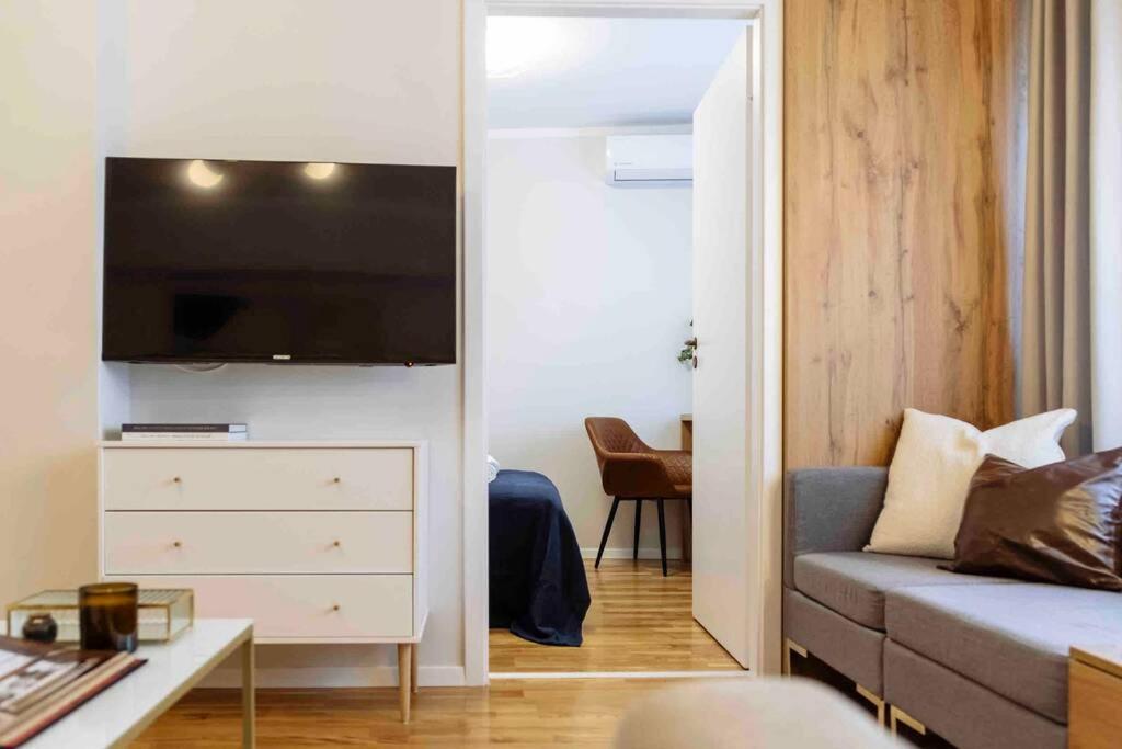 Apartament Stunning Views 2Br Intercontinental Flat Bukareszt Zewnętrze zdjęcie